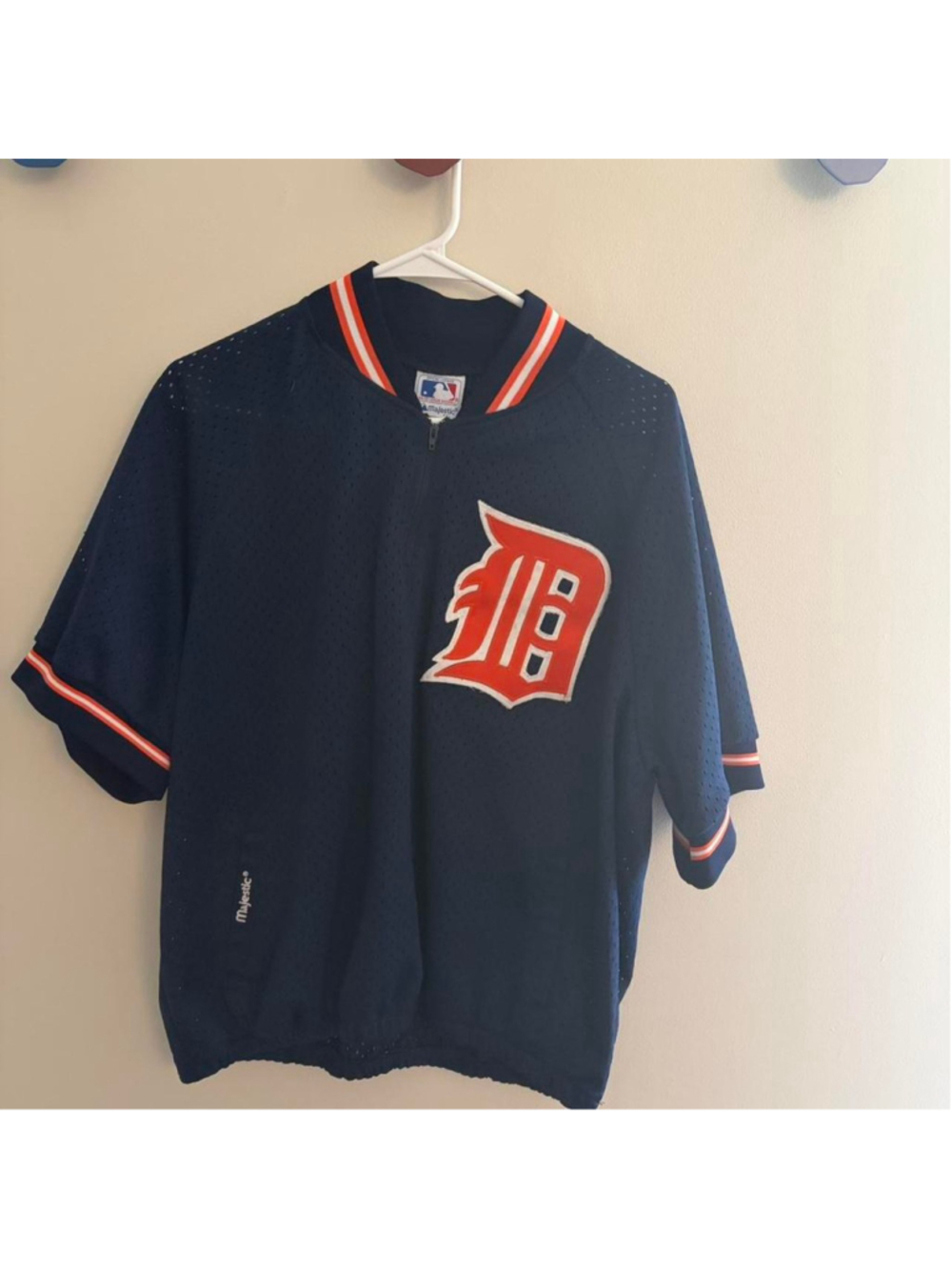 Vintage Detroit Tigers Majestic Jersey Navy Mesh MLB - size XXL

Vintage Detroit